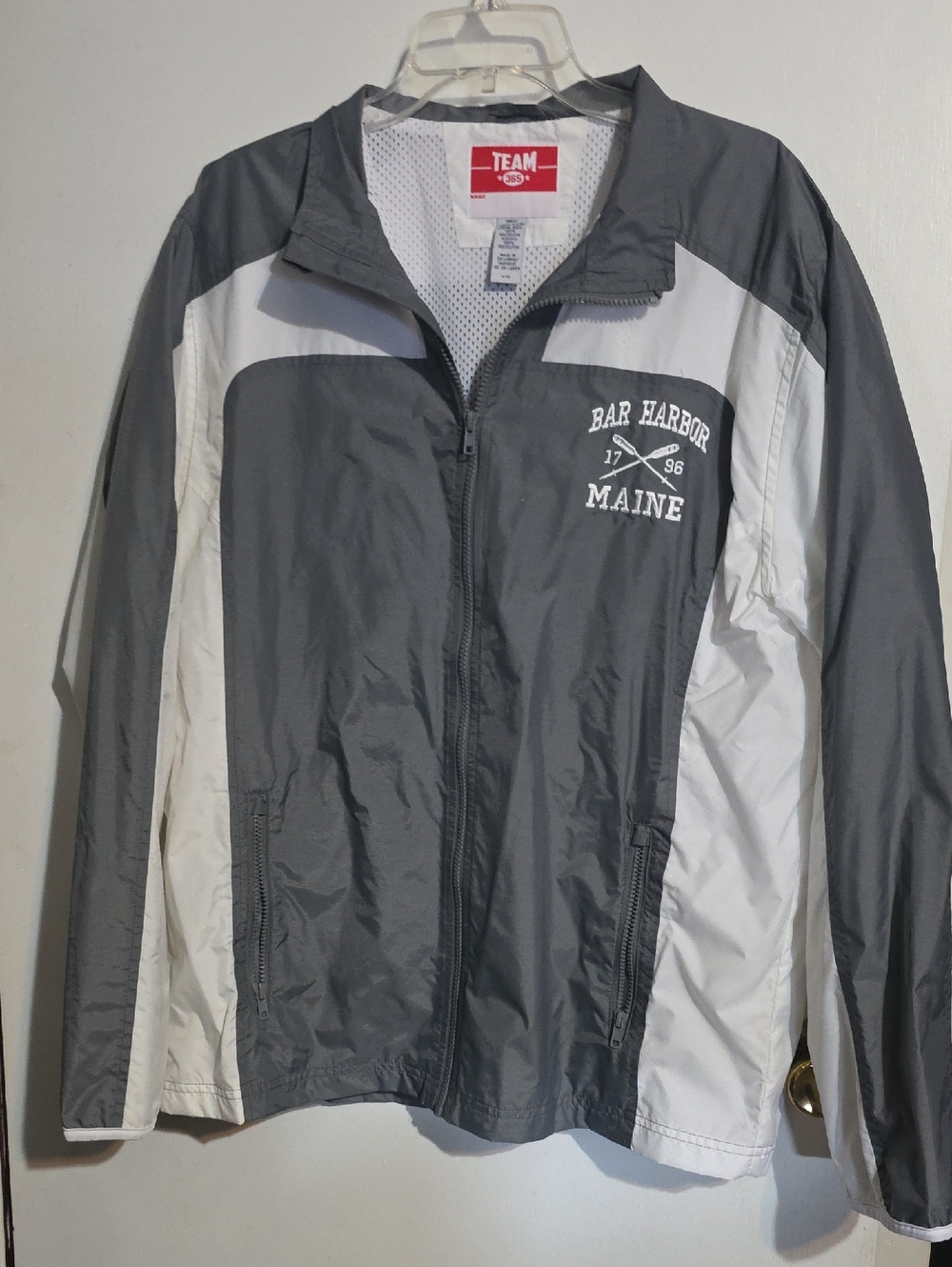 Bar Harbor Maine Men's Gray & White Windbreaker Jacket